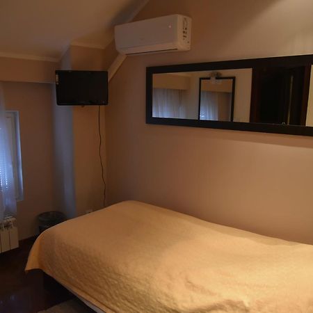 B&B Park Sremcica 외부 사진