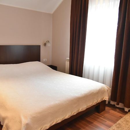 B&B Park Sremcica 외부 사진