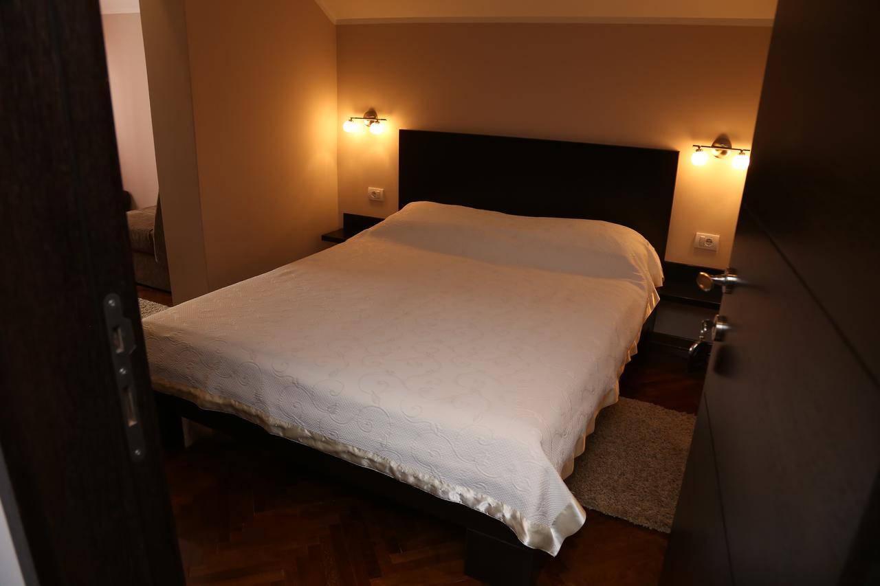 B&B Park Sremcica 외부 사진